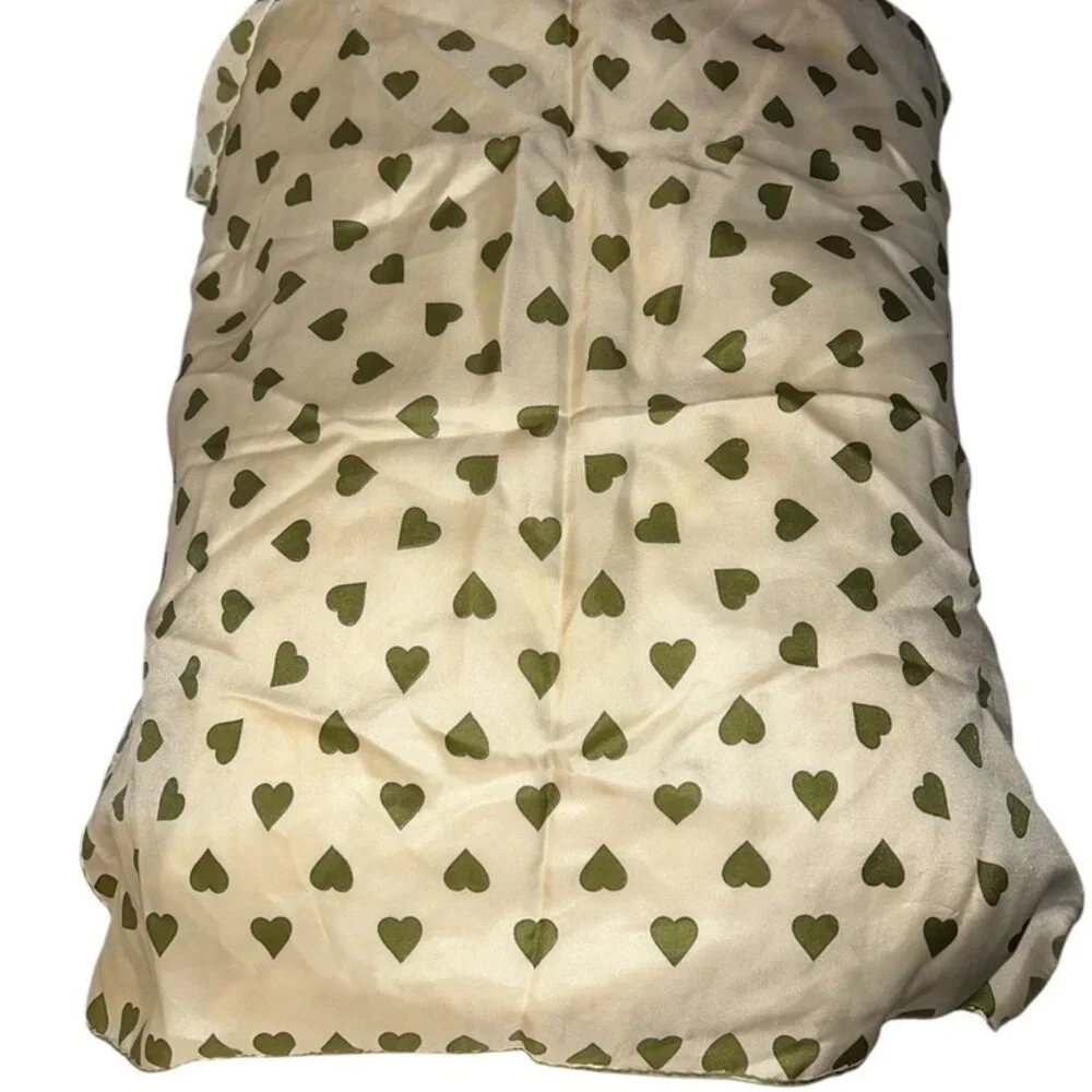 Vintage 100% silk hand rolled sewn green heart print scarf